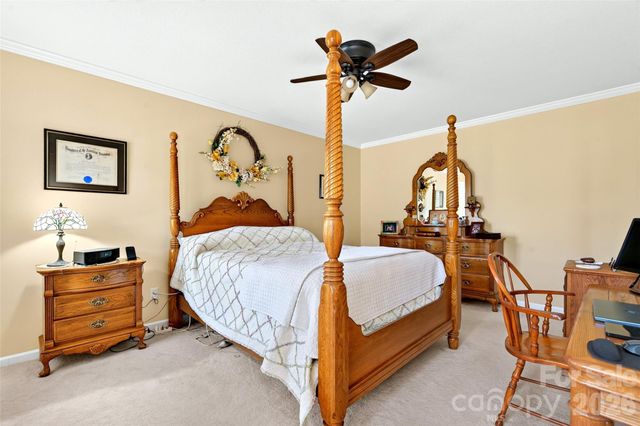 1174 Dale Road, Spruce Pine, NC 28777