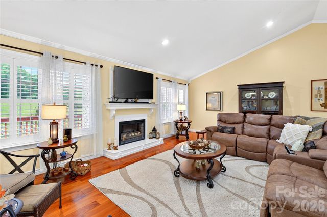 1174 Dale Road, Spruce Pine, NC 28777