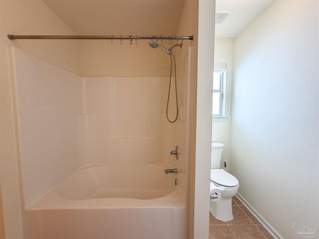 10645 Senegal Dr, Pensacola, FL 32534