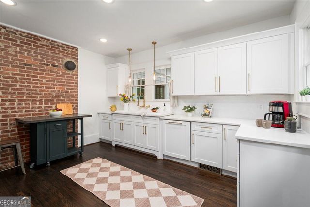 6104 Floyd Street NE, Covington, GA 30014