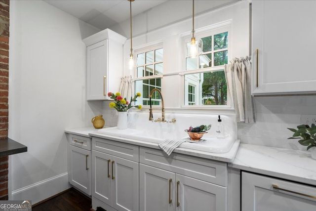 6104 Floyd Street NE, Covington, GA 30014