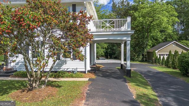 6104 Floyd Street NE, Covington, GA 30014