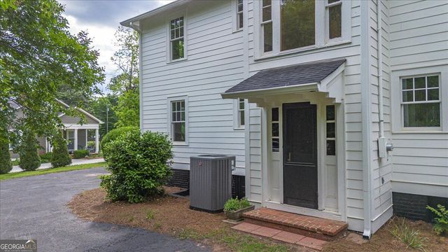 6104 Floyd Street NE, Covington, GA 30014