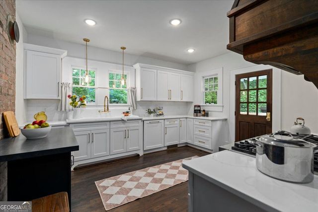 6104 Floyd Street NE, Covington, GA 30014