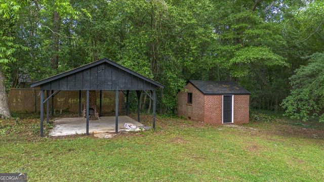 6104 Floyd Street NE, Covington, GA 30014