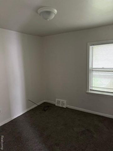 19637 Hasse Street, Detroit, MI 48234