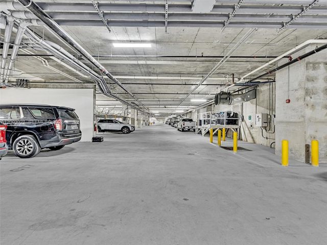 2700 NW 2nd Ave 439, Miami, FL 33127