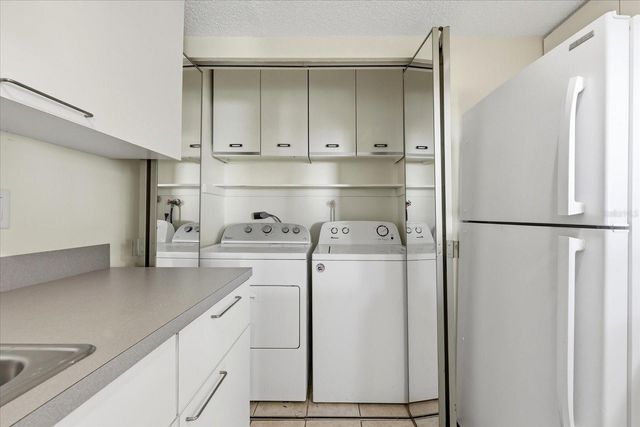 723 115TH AVENUE N 2106, St Petersburg, FL 33716