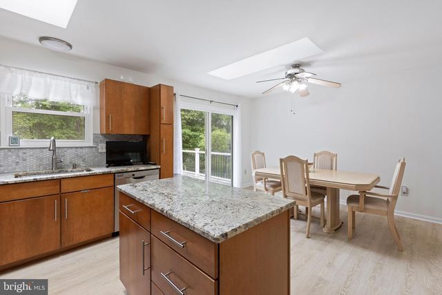 8 HOLLY AVE, Aberdeen, MD 21001