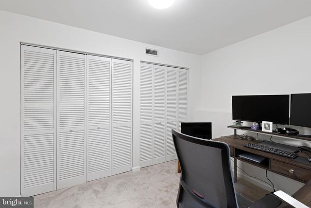 8 HOLLY AVE, Aberdeen, MD 21001