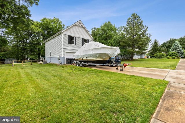8 HOLLY AVE, Aberdeen, MD 21001