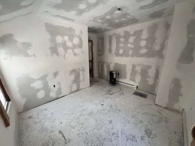 96 Ball Hill Rd, Princeton, MA 01541