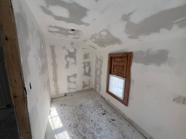 96 Ball Hill Rd, Princeton, MA 01541