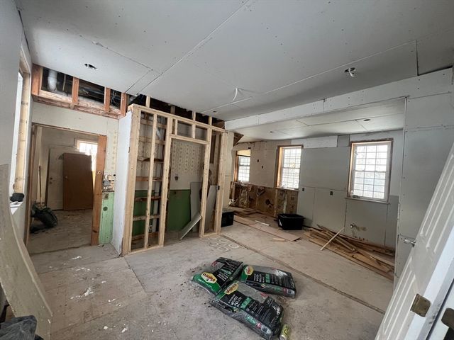 96 Ball Hill Rd, Princeton, MA 01541