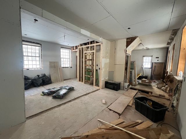 96 Ball Hill Rd, Princeton, MA 01541