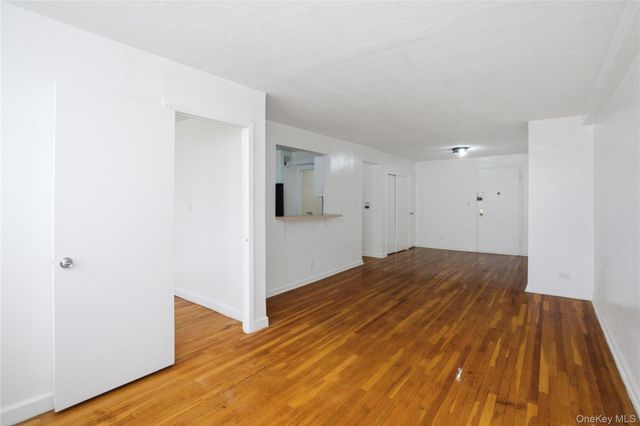 2385 Barker Avenue 6S, Bronx, NY 10467