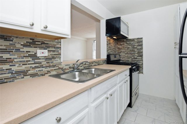 2385 Barker Avenue 6S, Bronx, NY 10467