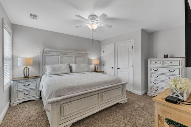 1010 Larkwood Dr, Hermitage, TN 37076