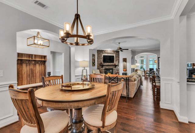 1010 Larkwood Dr, Hermitage, TN 37076