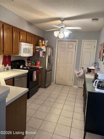 8120 Meadowgreen Pl, Louisville, KY 40299