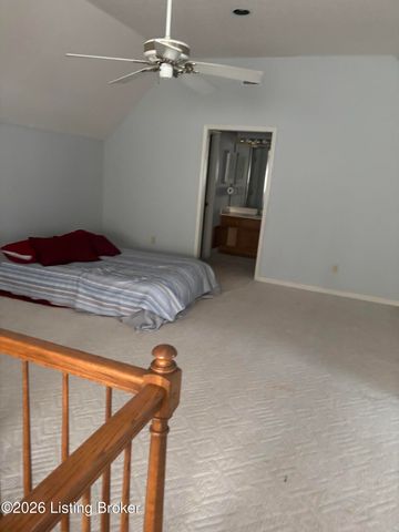 8120 Meadowgreen Pl, Louisville, KY 40299