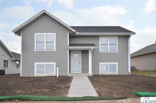 2105 Lunden Street, St. Peter, MN 56082