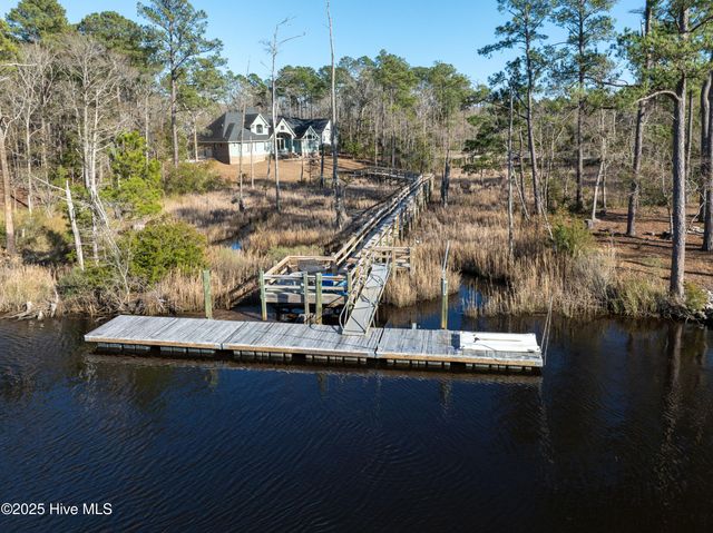 627 Ashbury Drive SE, Bolivia, NC 28422