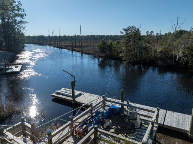 627 Ashbury Drive SE, Bolivia, NC 28422