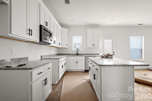 3022 Woodlands Creek Drive, Monroe, NC 28110