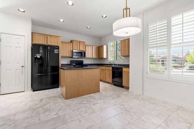 104 Rancho Viejo Boulevard, Santa Fe, NM 87508