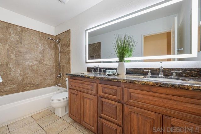 2356 Caminito Seguro, San Diego, CA 92107