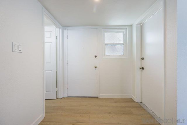 2356 Caminito Seguro, San Diego, CA 92107