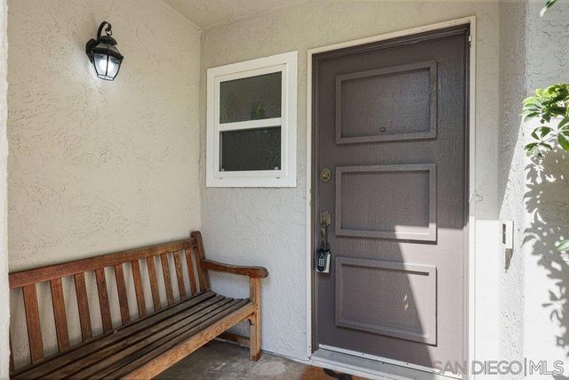 2356 Caminito Seguro, San Diego, CA 92107