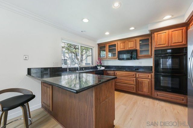 2356 Caminito Seguro, San Diego, CA 92107