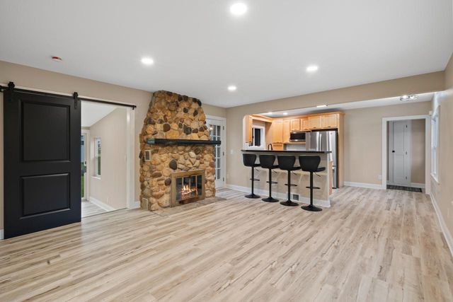 1505 Conant STREET, Lake Geneva, WI 53147