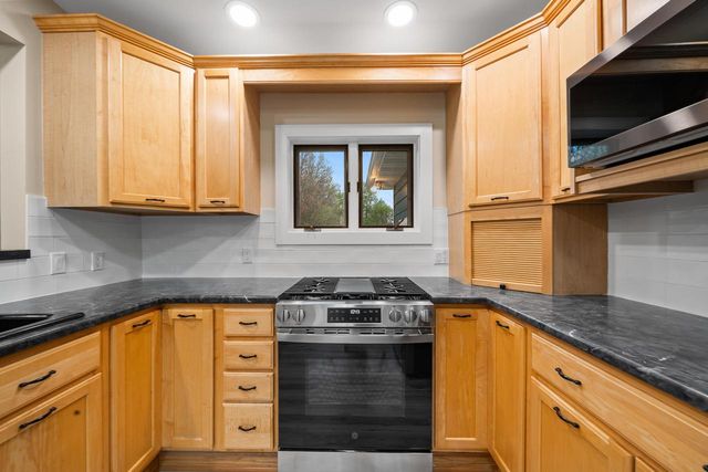 1505 Conant STREET, Lake Geneva, WI 53147