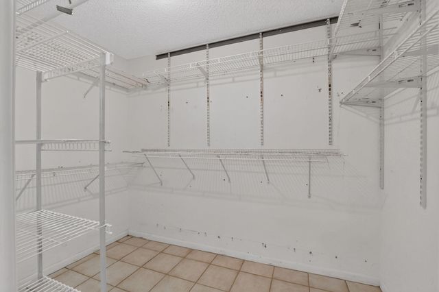 999 NW 23RD Lane, Delray Beach, FL 33445