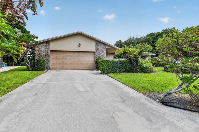 999 NW 23RD Lane, Delray Beach, FL 33445