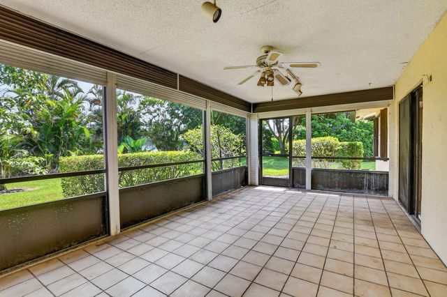 999 NW 23RD Lane, Delray Beach, FL 33445