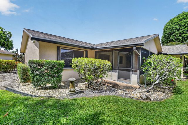 999 NW 23RD Lane, Delray Beach, FL 33445