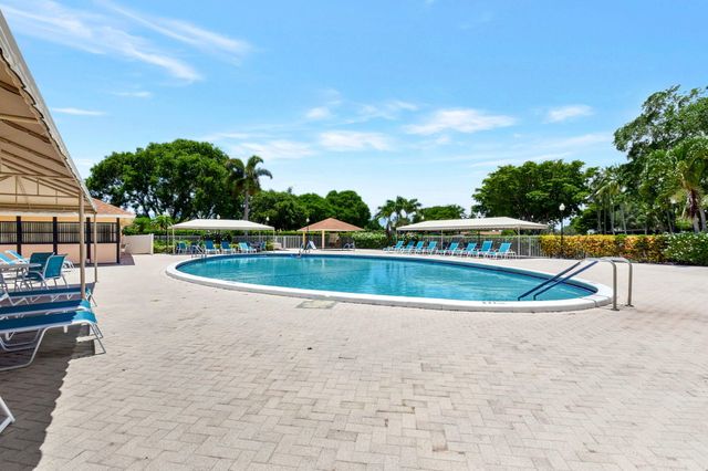 999 NW 23RD Lane, Delray Beach, FL 33445