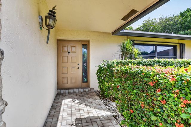 999 NW 23RD Lane, Delray Beach, FL 33445