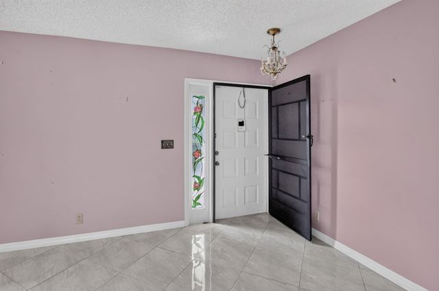 999 NW 23RD Lane, Delray Beach, FL 33445