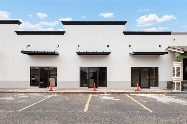 1636 E Griffin Parkway, Mission, TX 78572