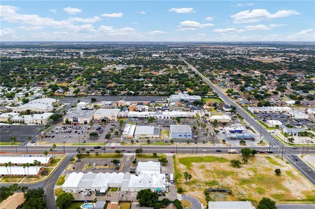 1636 E Griffin Parkway, Mission, TX 78572