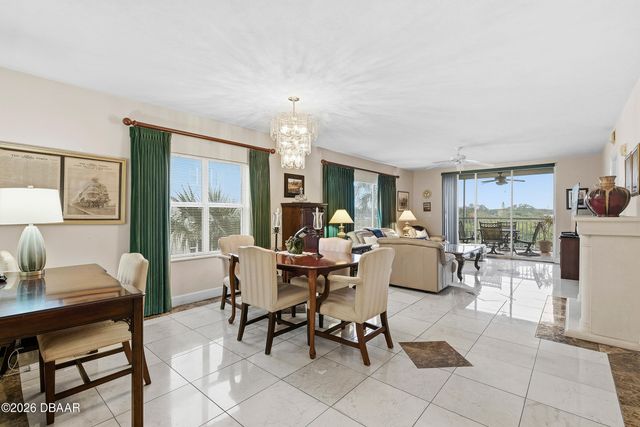 426 Bouchelle Dr Apt 301, New Smyrna Beach, FL 32169