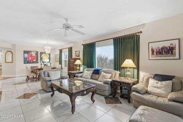 426 Bouchelle Dr Apt 301, New Smyrna Beach, FL 32169