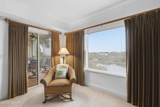 426 Bouchelle Dr Apt 301, New Smyrna Beach, FL 32169