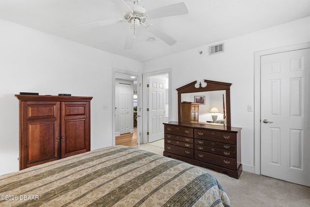 426 Bouchelle Dr Apt 301, New Smyrna Beach, FL 32169