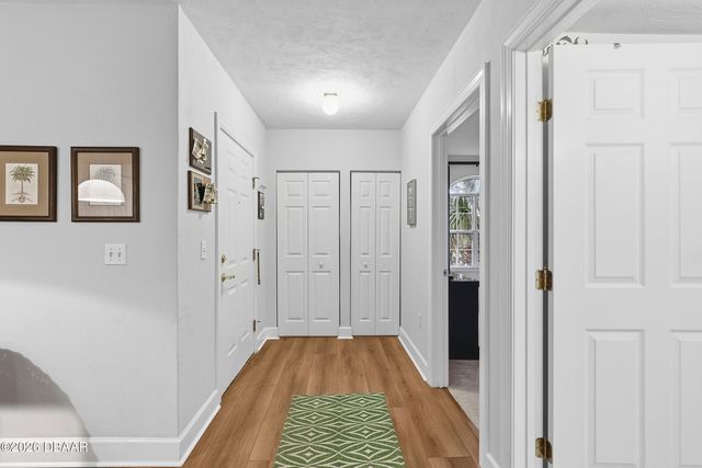 426 Bouchelle Dr Apt 301, New Smyrna Beach, FL 32169